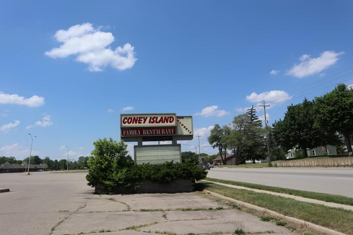 Clio Cinema - June 2021 (newer photo)